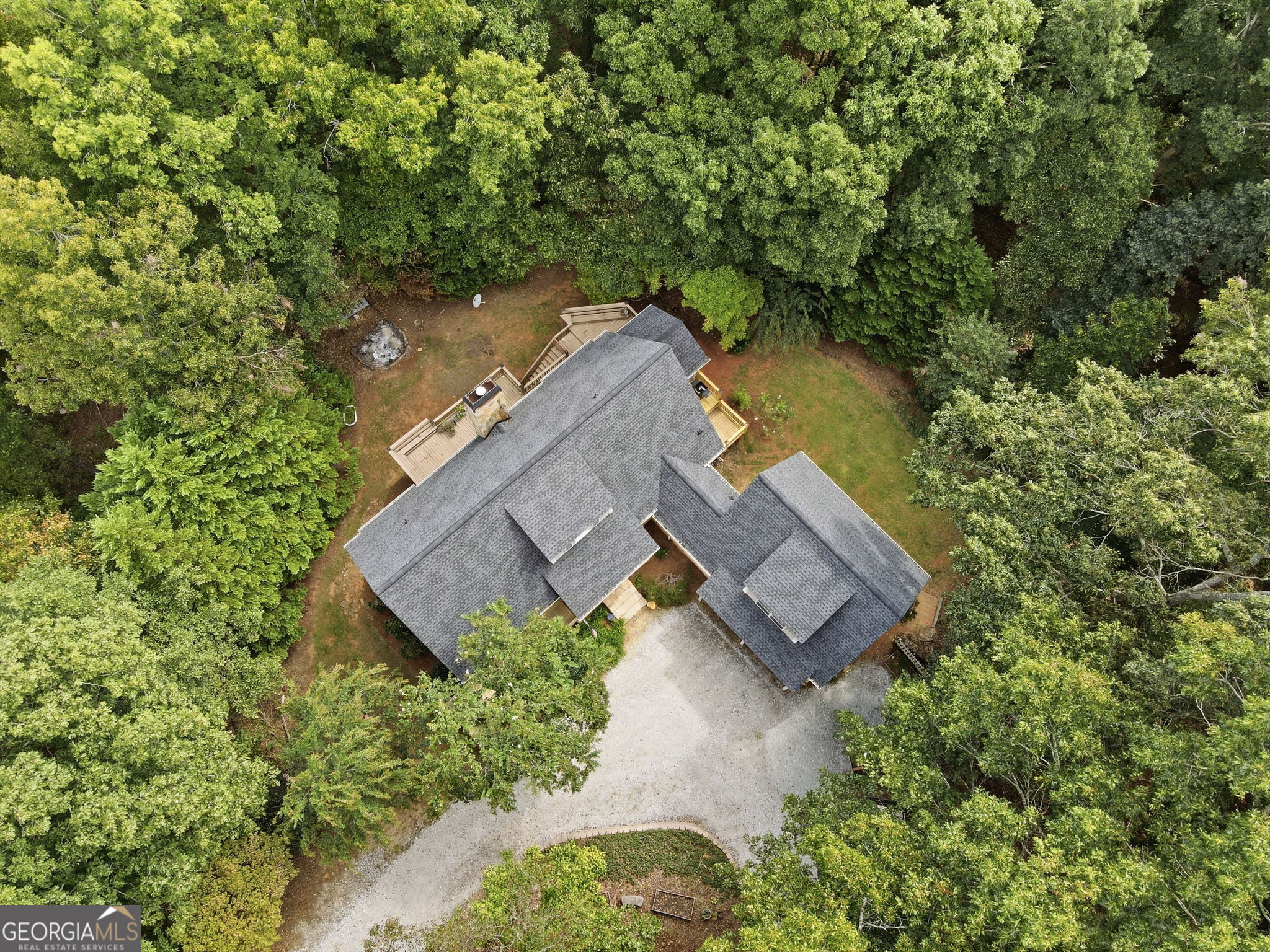 907 Rainbow Circle