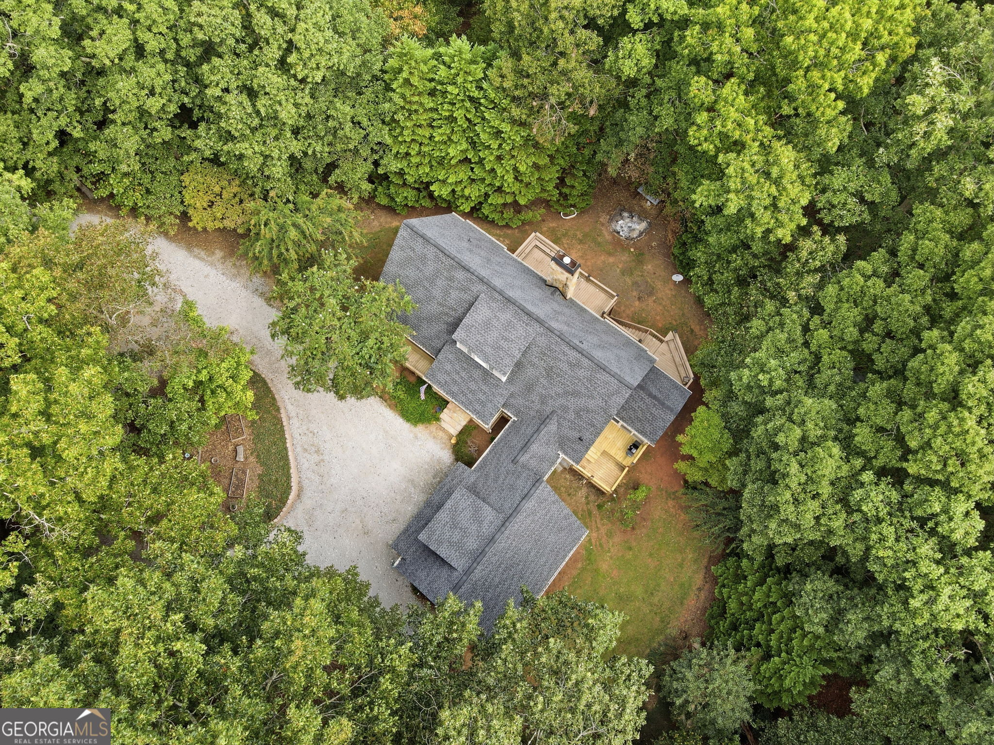 907 Rainbow Circle