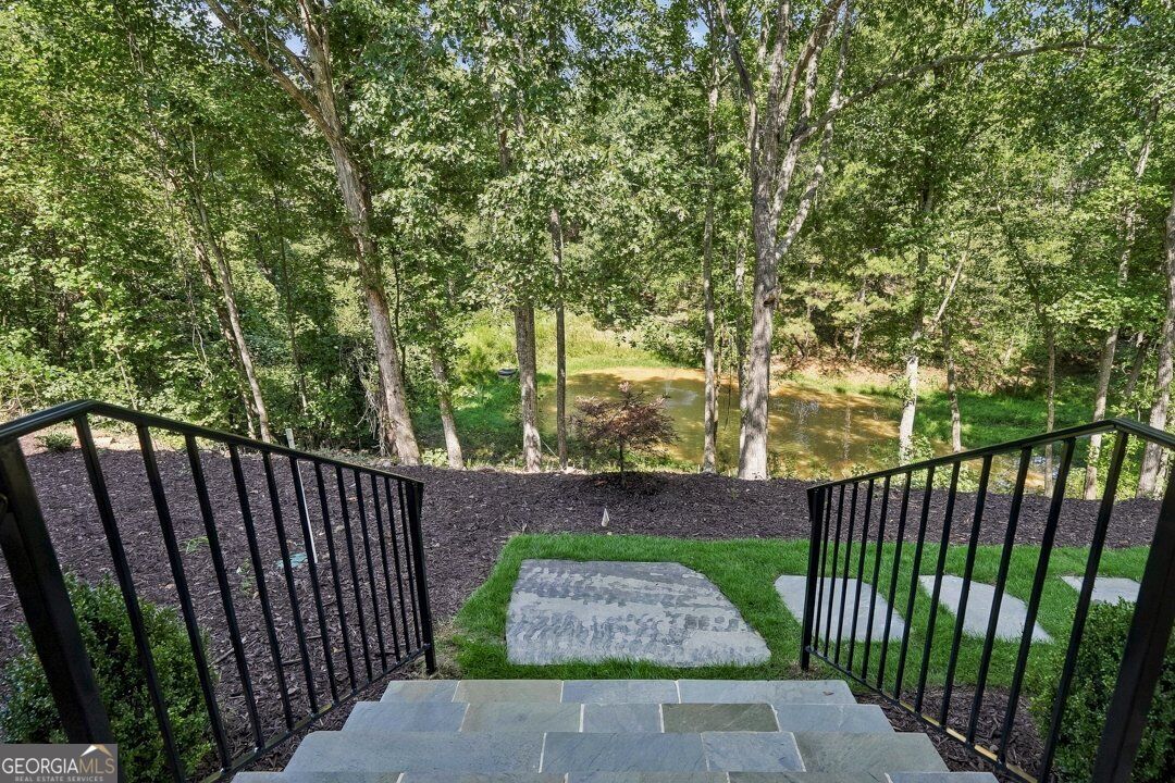 350 Lum Crowe Road