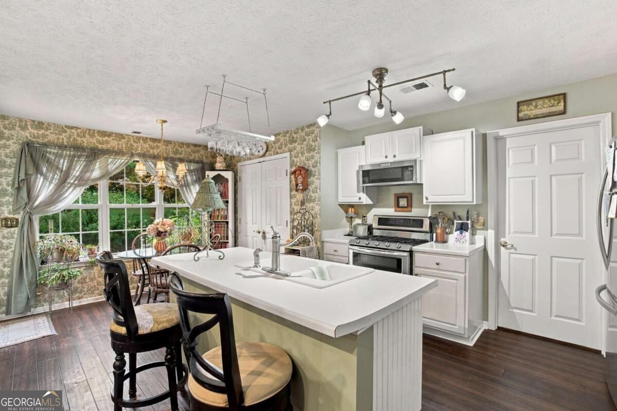 3790 Kirkwood Run NW