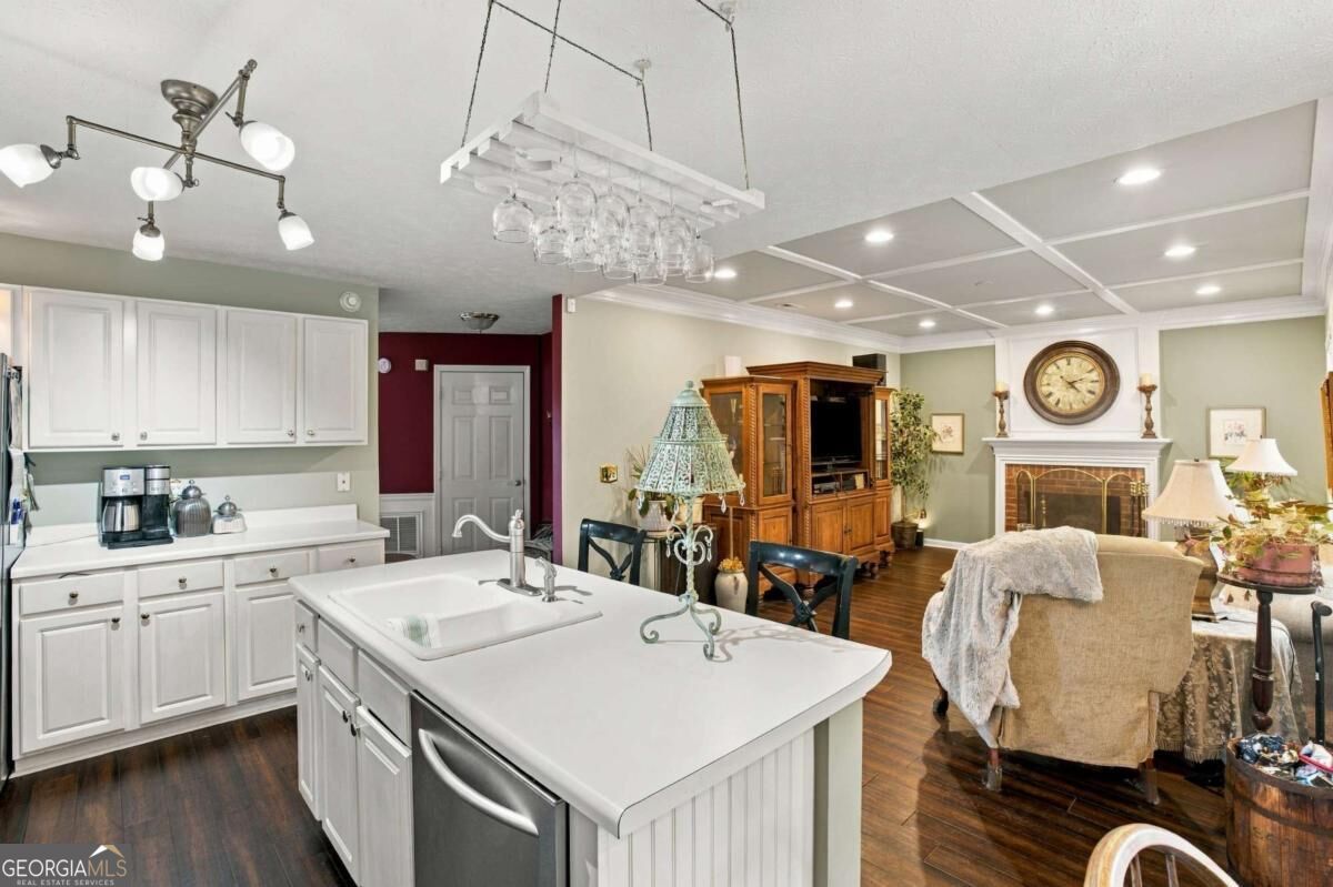 3790 Kirkwood Run NW