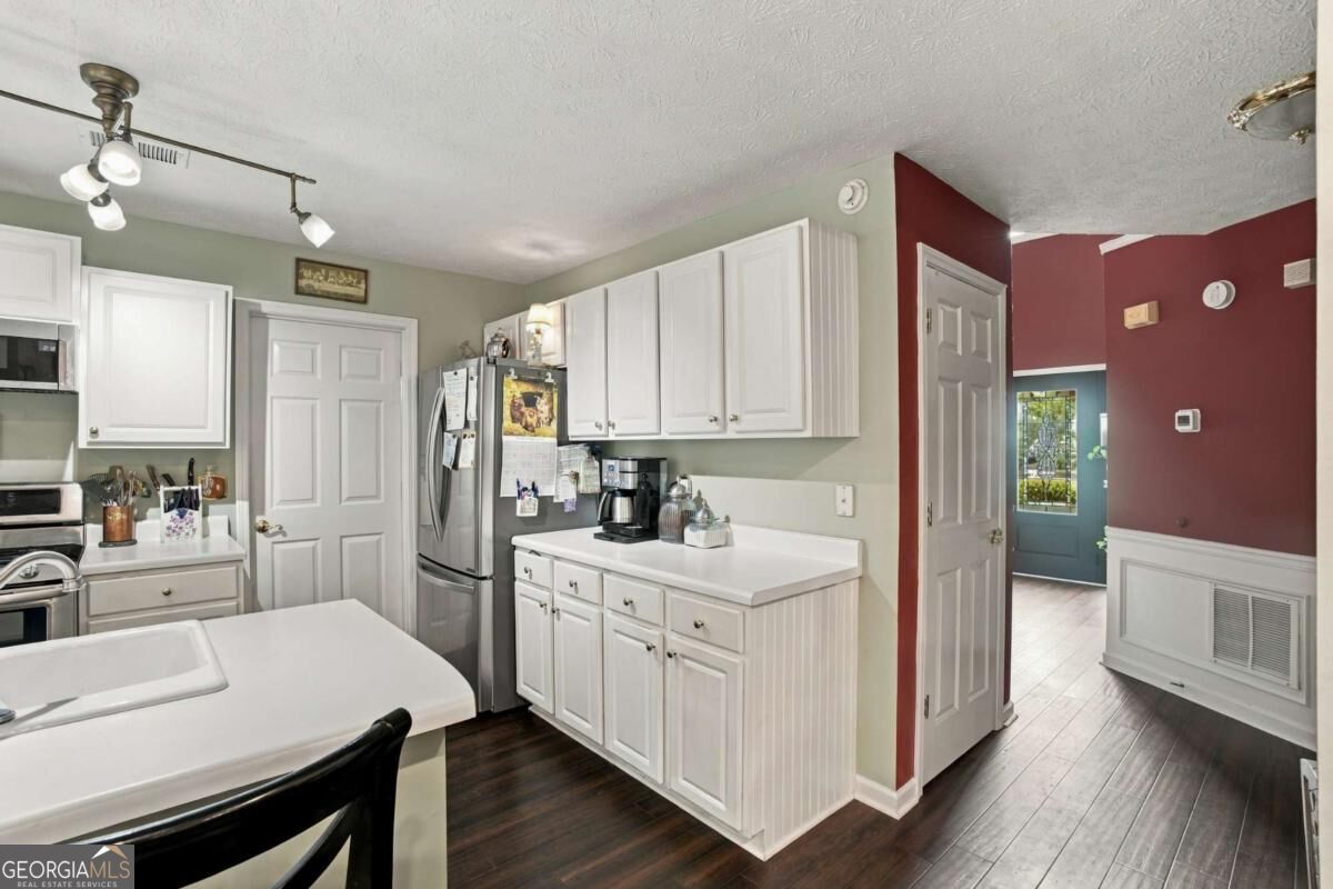 3790 Kirkwood Run NW