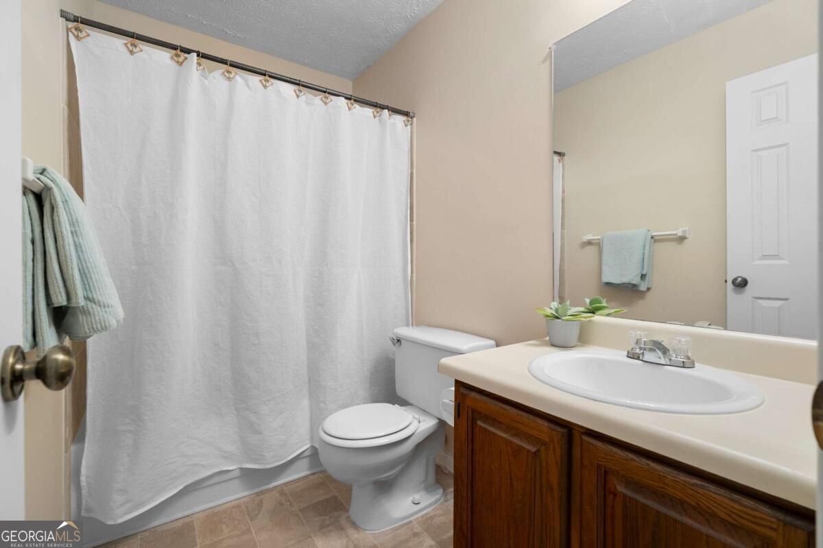 5077 Woodridge Way