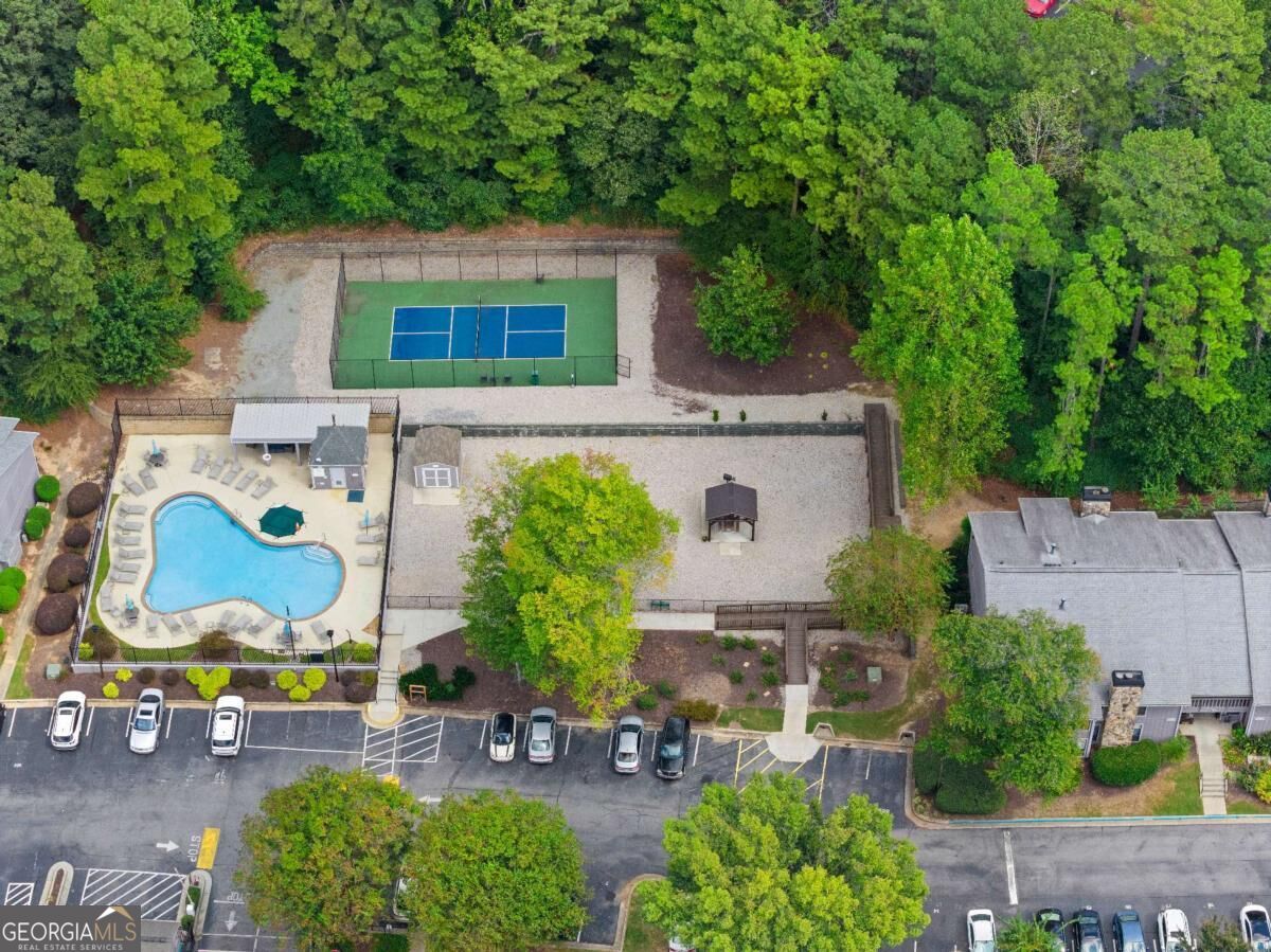 5077 Woodridge Way
