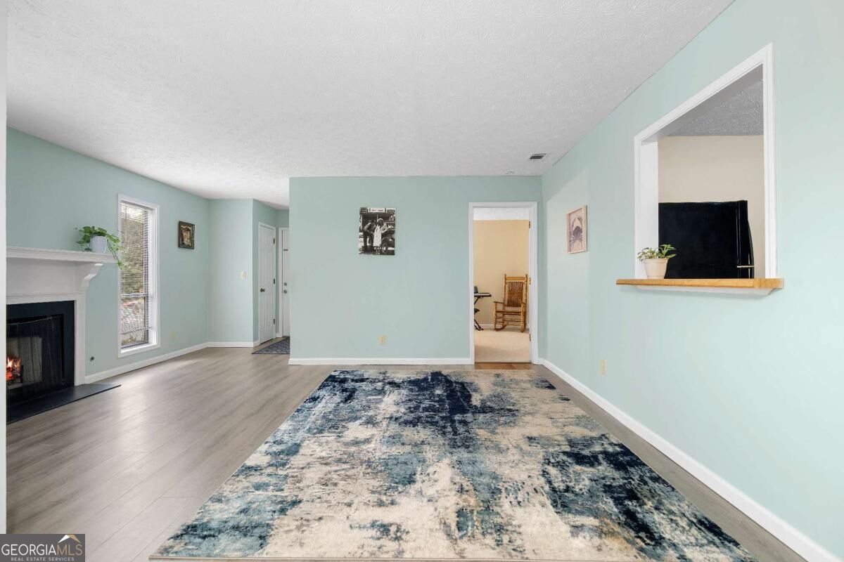 5077 Woodridge Way