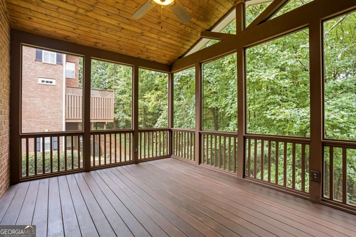5201 Waters Edge Trail