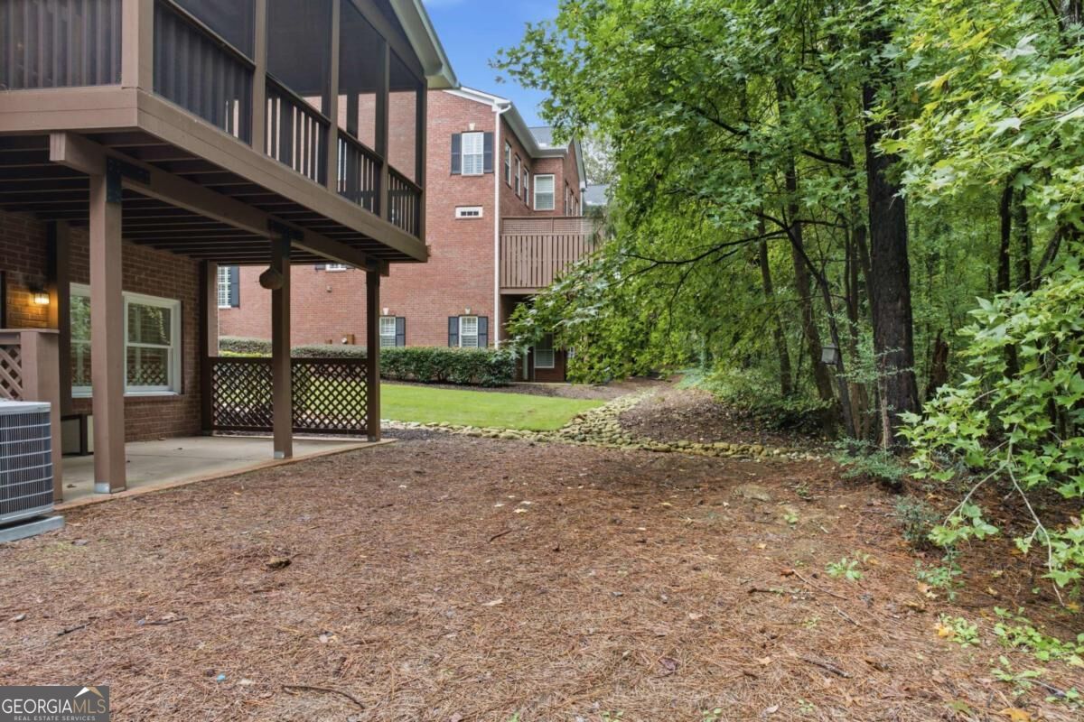 5201 Waters Edge Trail