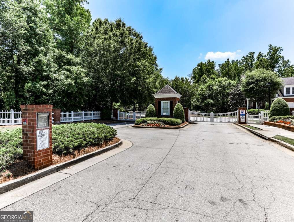 5201 Waters Edge Trail