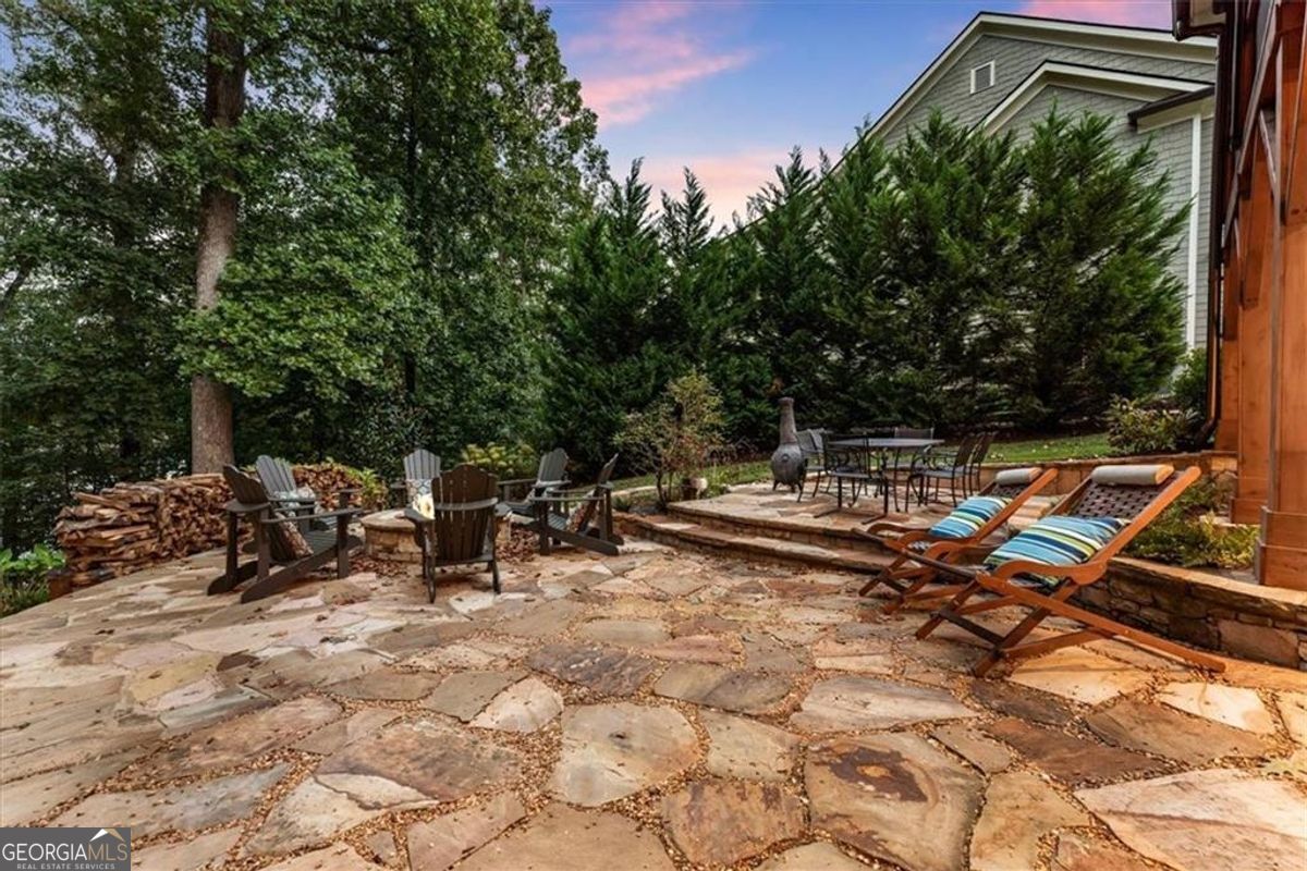 5750 Cains Cove Road