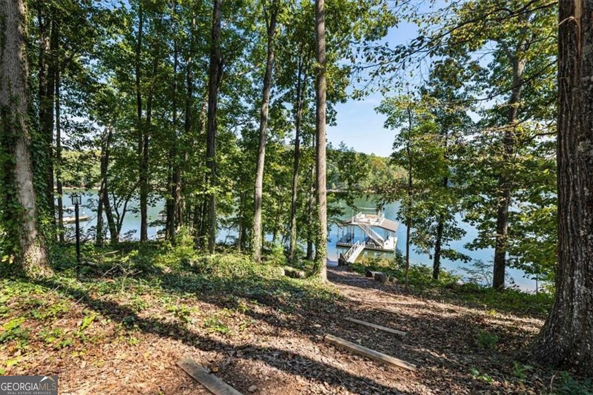 5750 Cains Cove Road