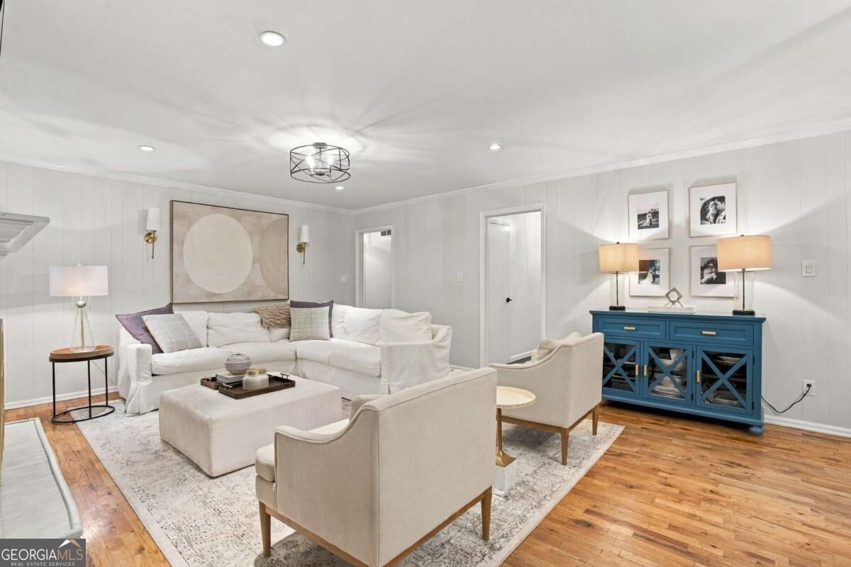 173 Laurelwood Lane