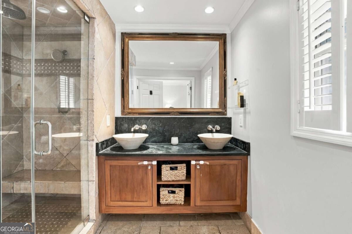 173 Laurelwood Lane