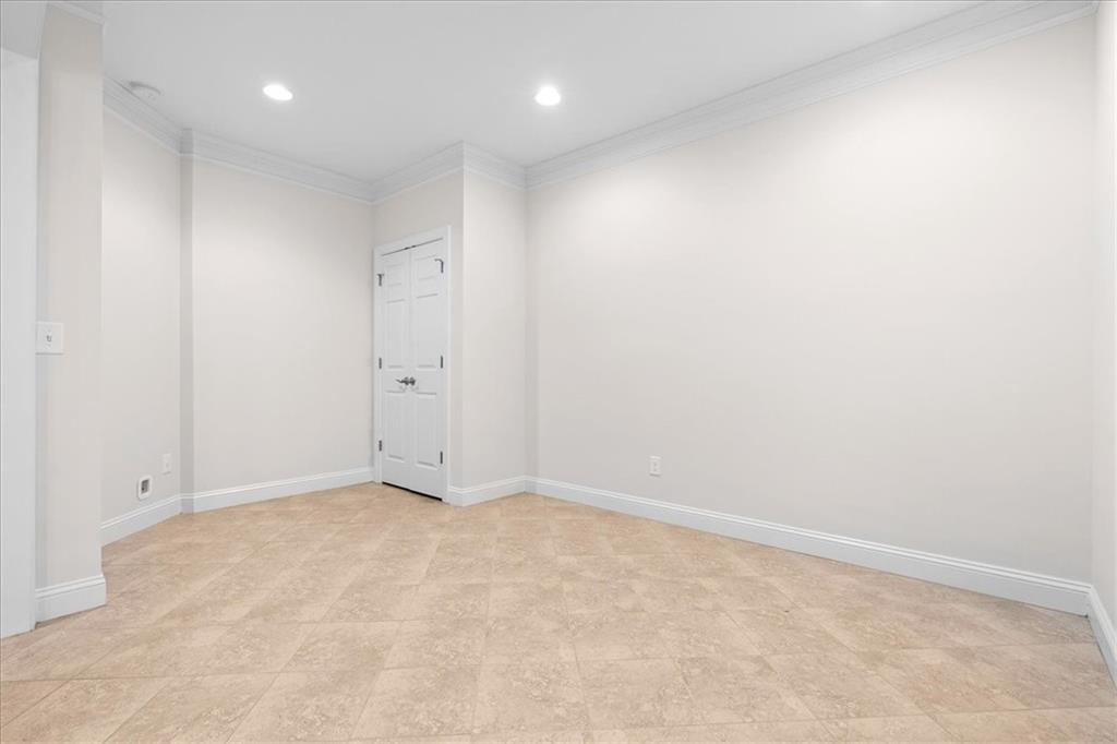 3715 Woodlawn Court