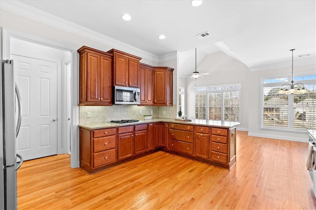 3715 Woodlawn Court