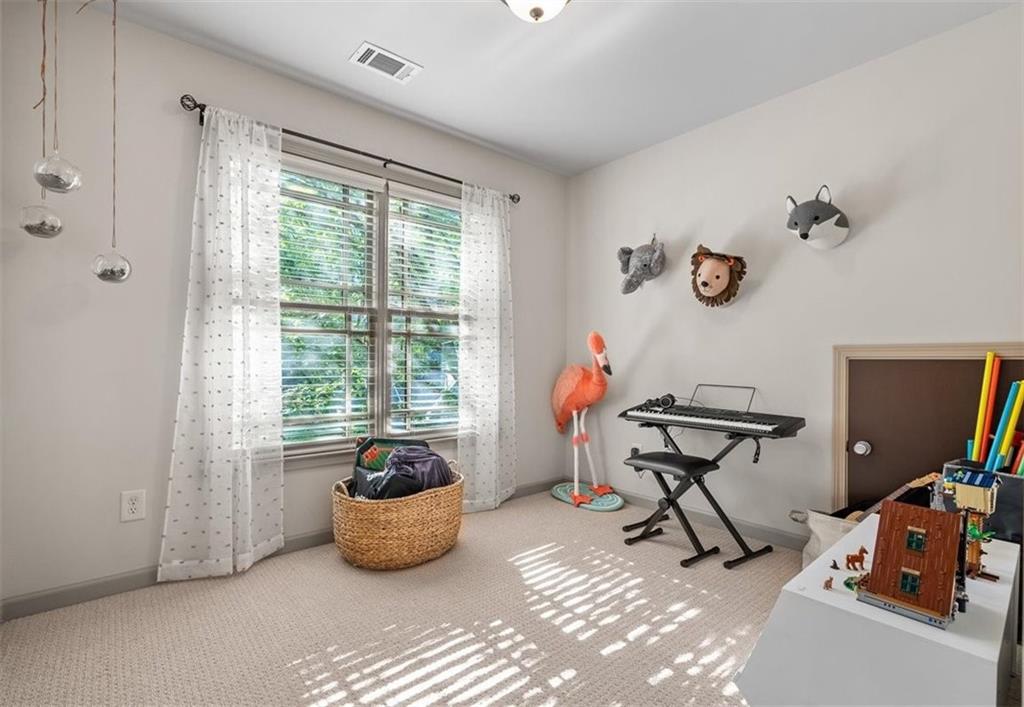 1601 Windsor Walk