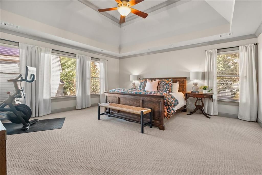 1601 Windsor Walk