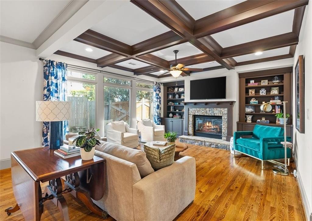 1601 Windsor Walk