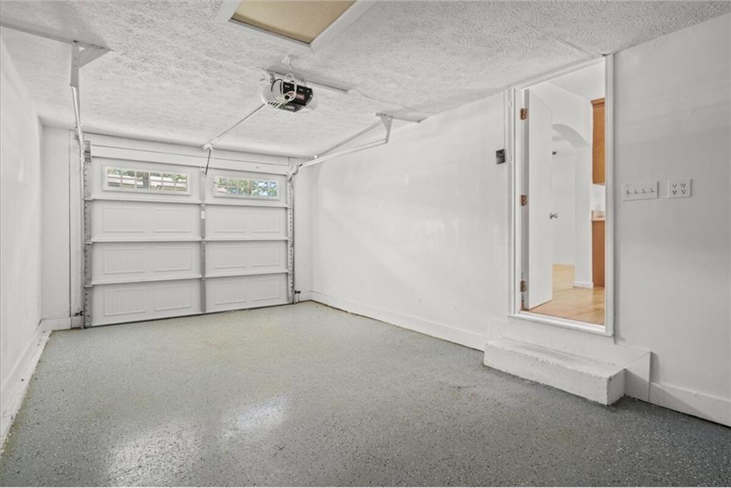 3955 Cherokee Trail