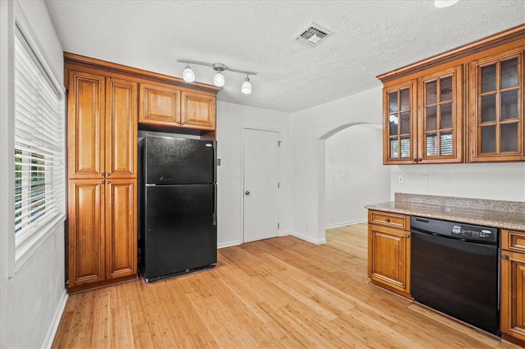 3955 Cherokee Trail