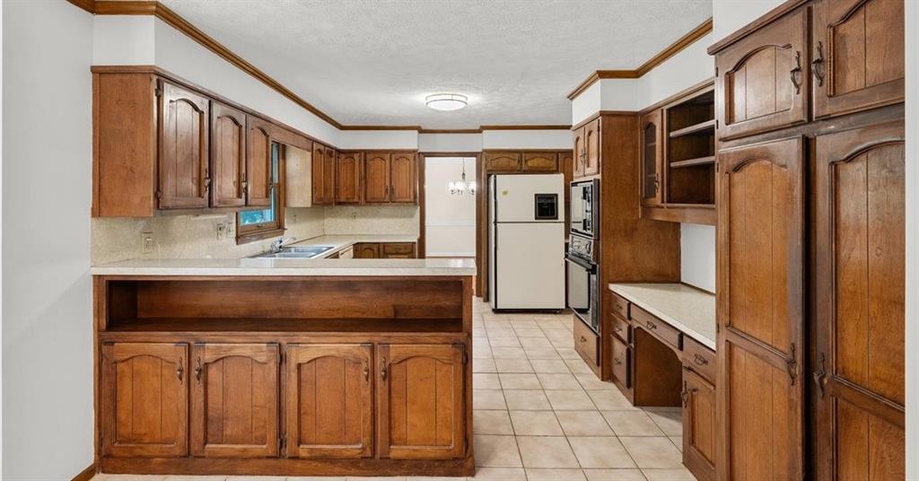 2301 Scarlett Walk