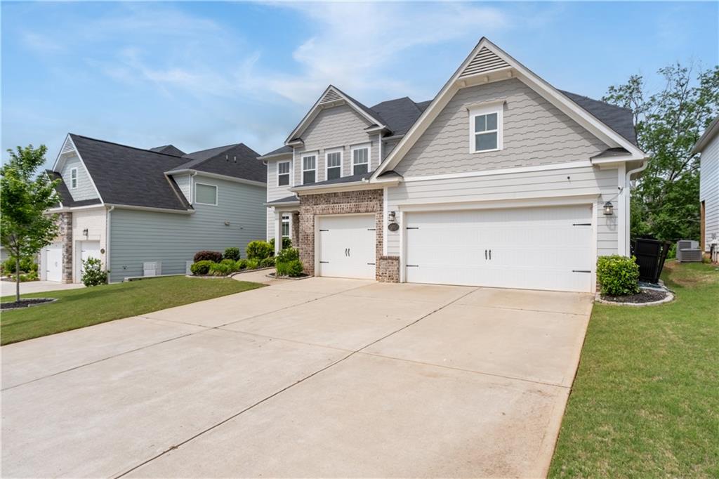 107 Crest Brooke Drive