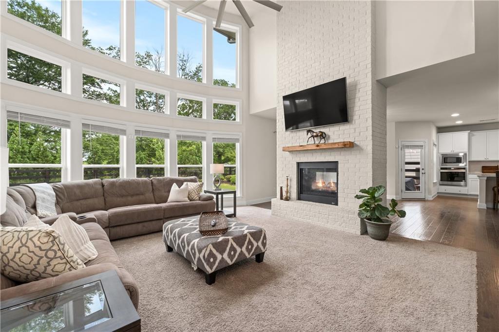 107 Crest Brooke Drive