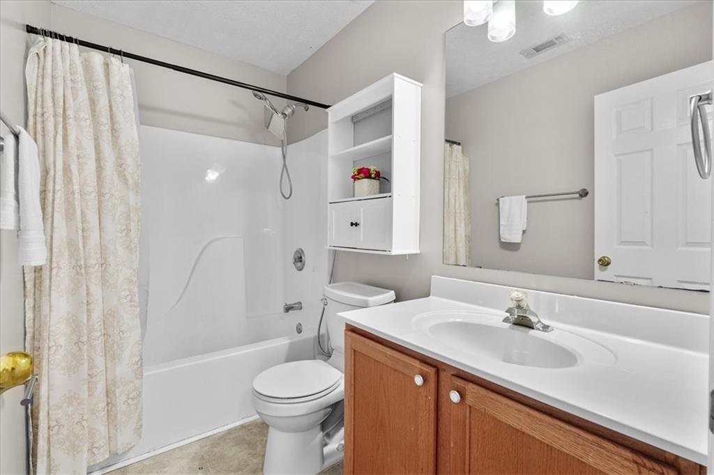 1444 Sydney Pond Circle