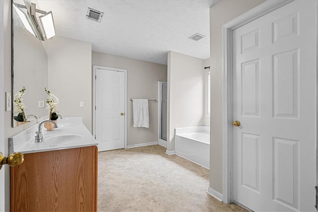 1444 Sydney Pond Circle