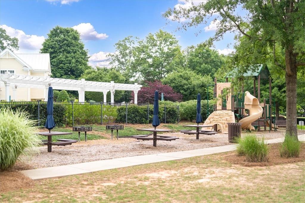 223 Bakers Farm Circle