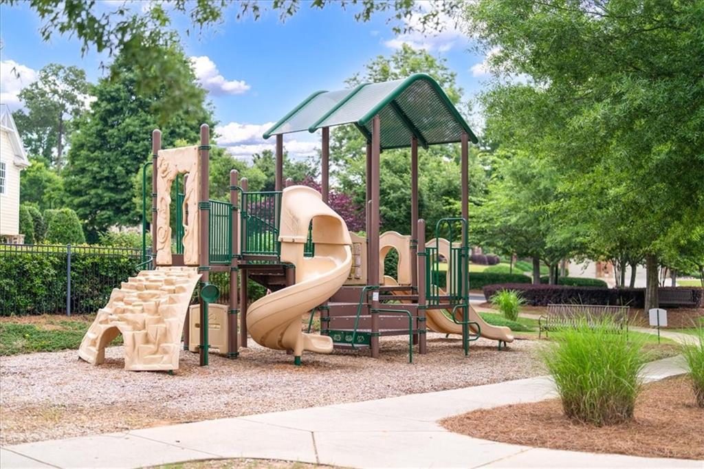 223 Bakers Farm Circle