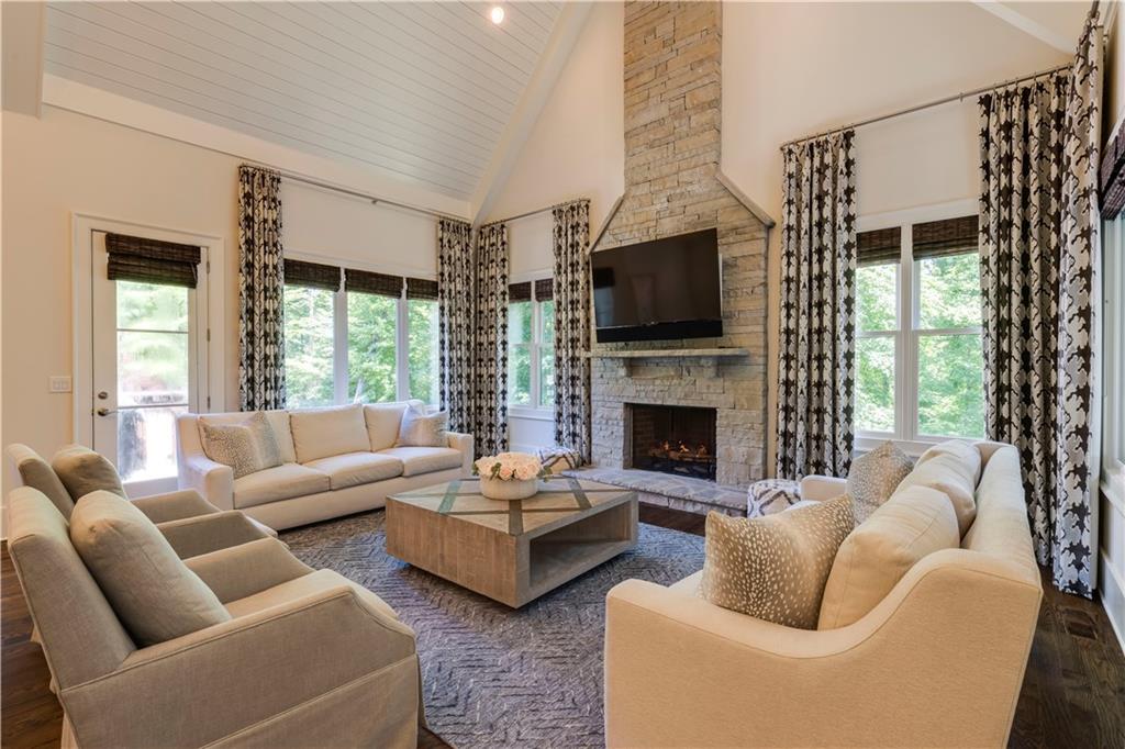 3858 Teesdale Court