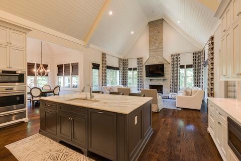 3858 Teesdale Court