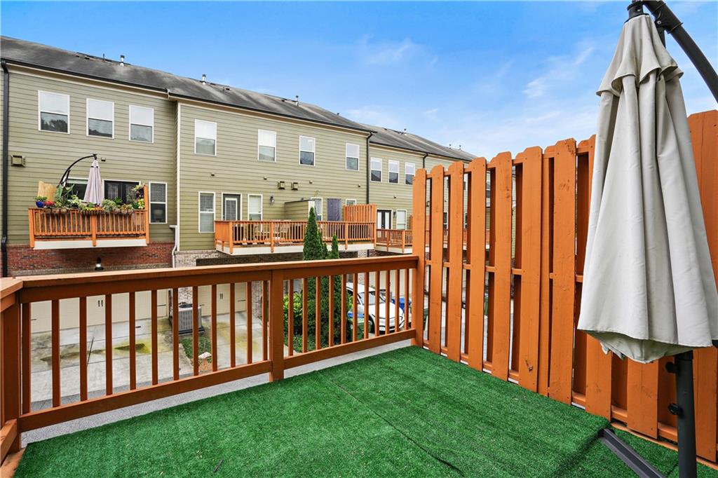 1221 Lavista Road NE