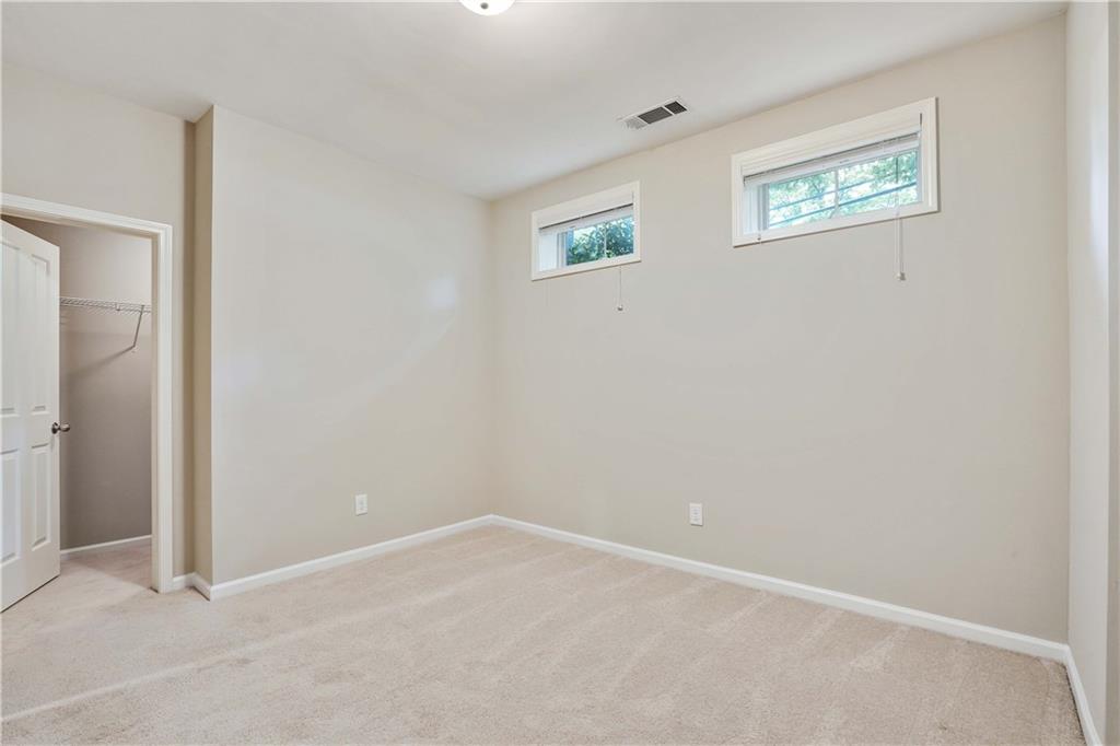 1221 Lavista Road NE