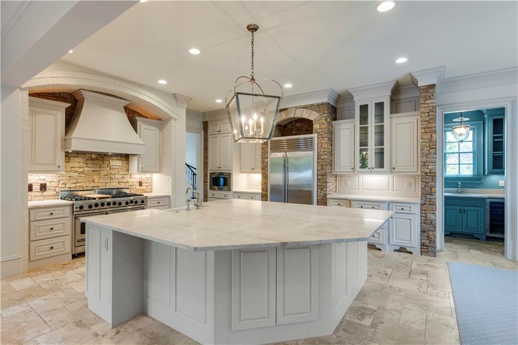185 High Bluff Court