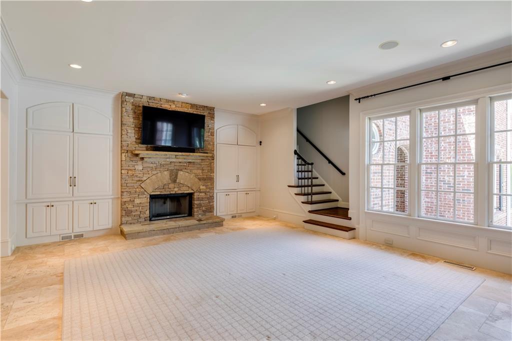185 High Bluff Court