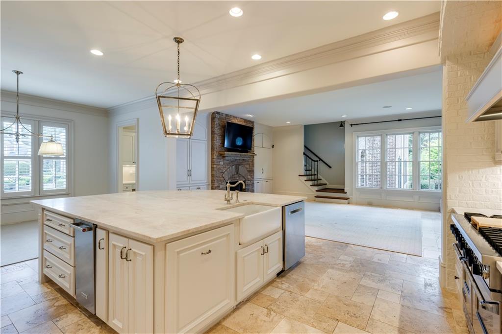 185 High Bluff Court