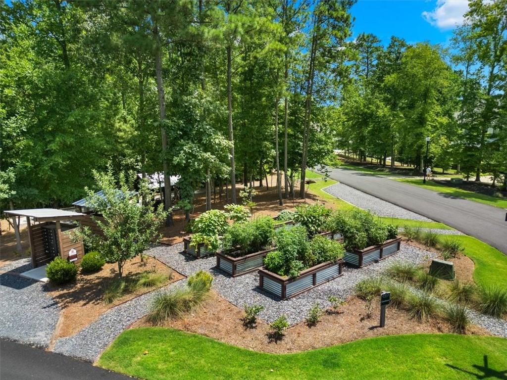 1300 Ponder Lane