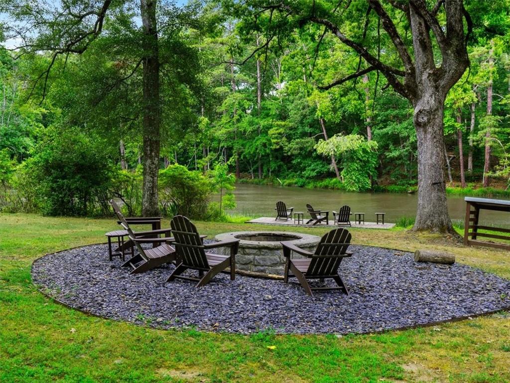 1300 Ponder Lane
