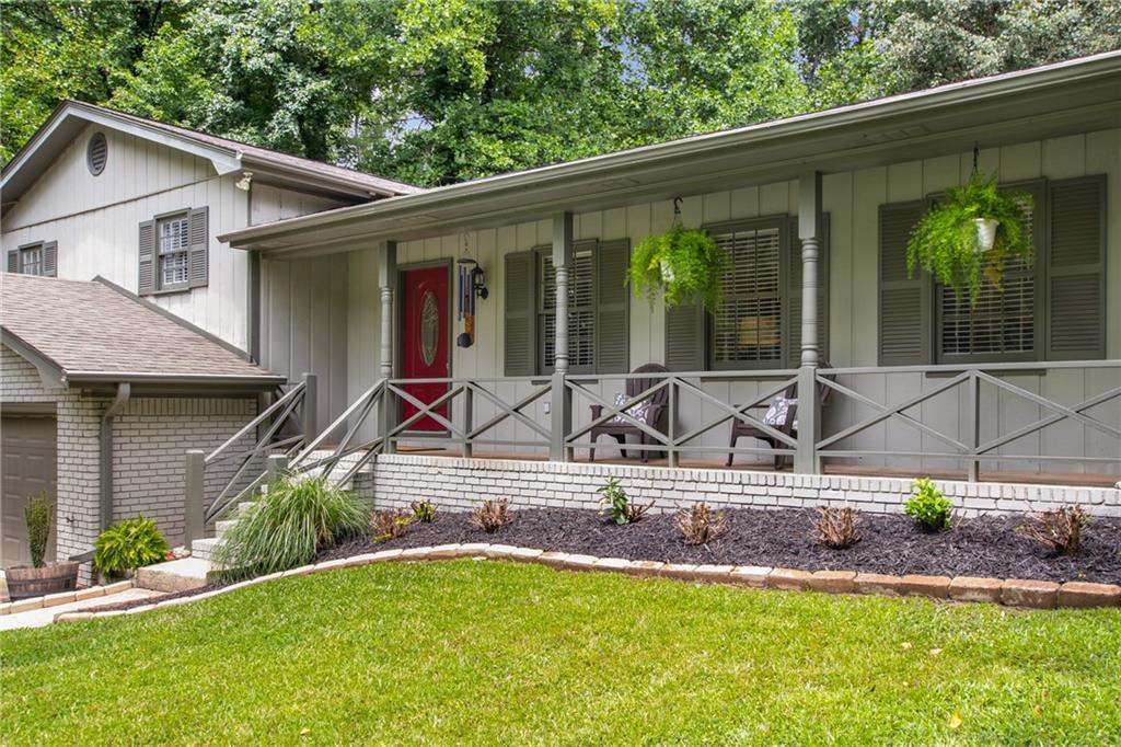 1651 Northwoods Drive