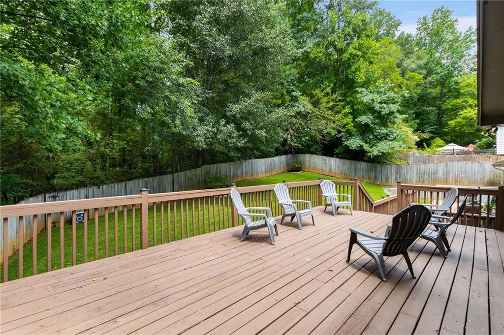 1651 Northwoods Drive