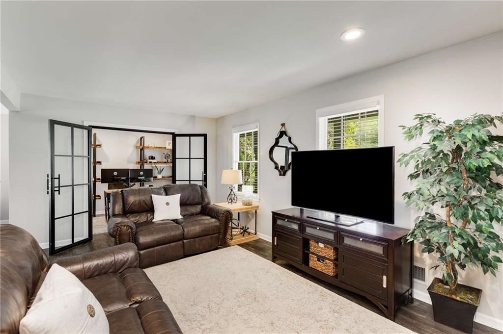 1651 Northwoods Drive