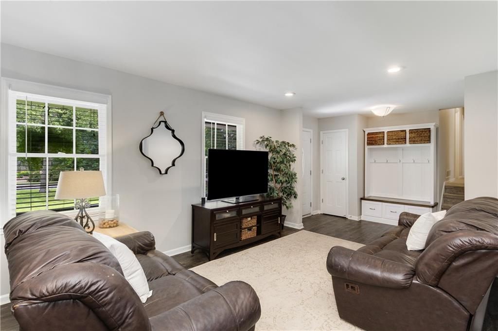1651 Northwoods Drive