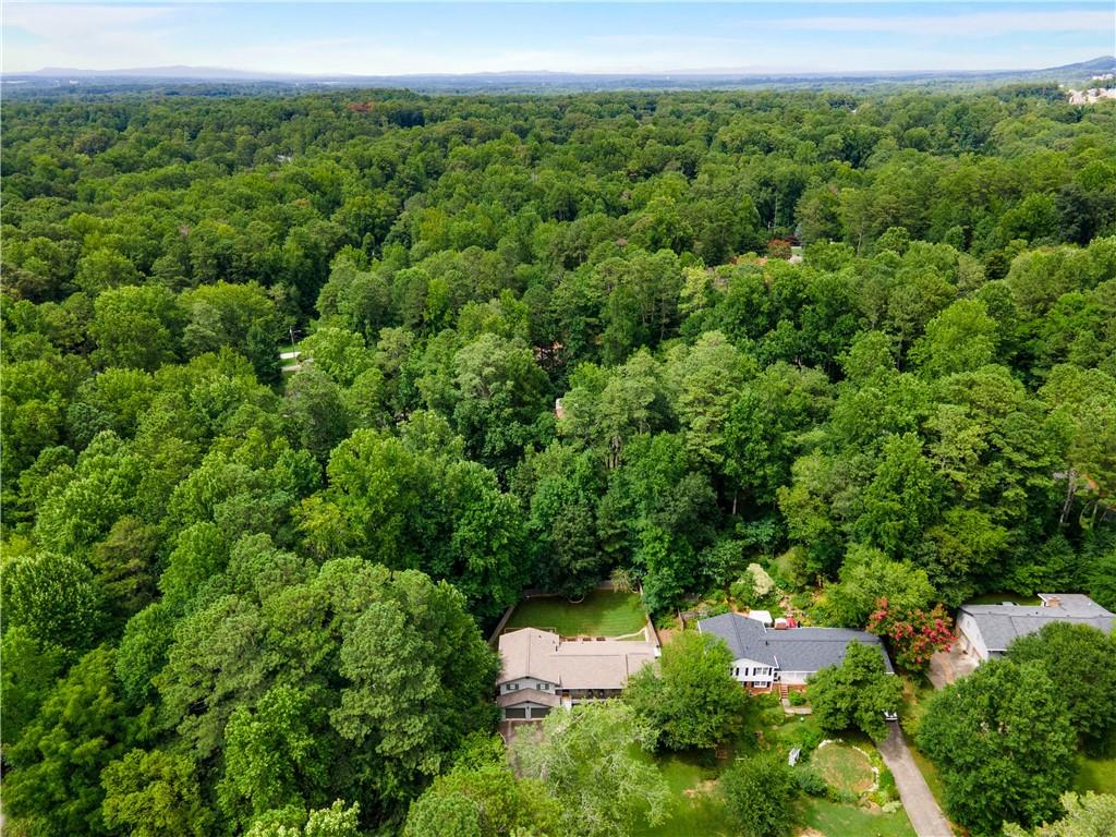 1651 Northwoods Drive