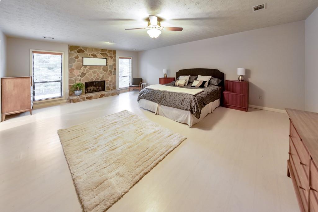 5340 Forest Brook Parkway