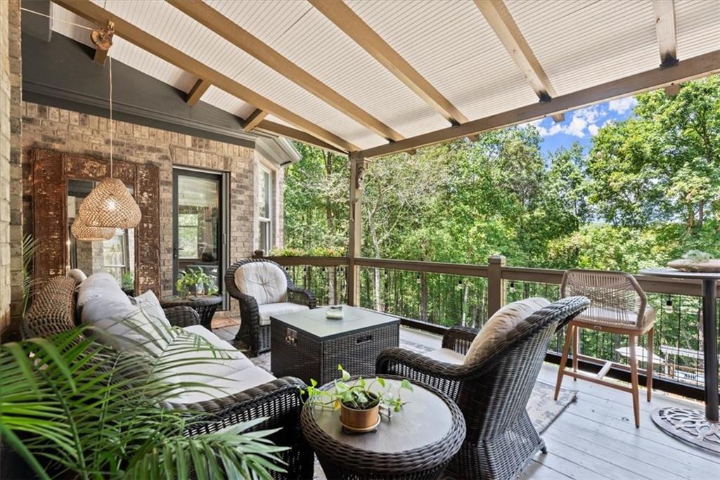 411 River Bluff Lane