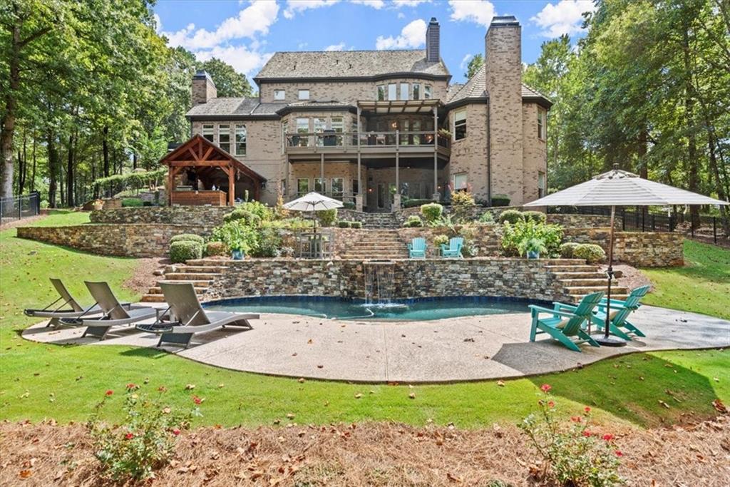 411 River Bluff Lane
