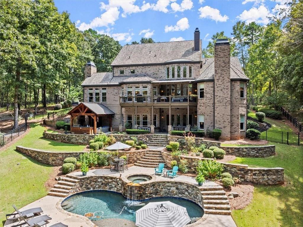 411 River Bluff Lane