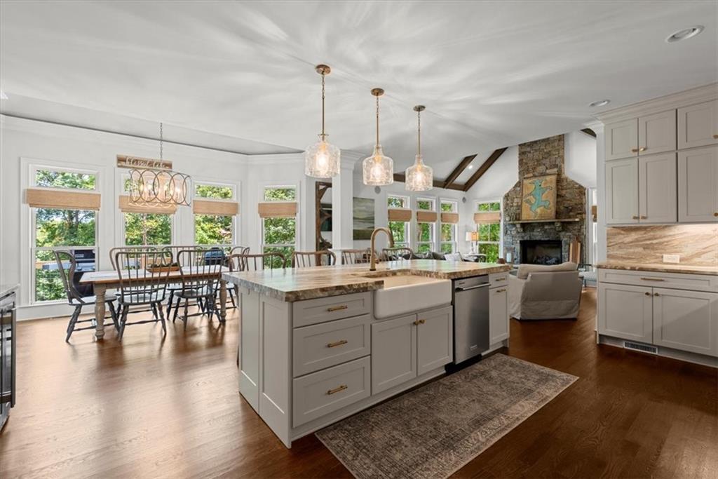 411 River Bluff Lane