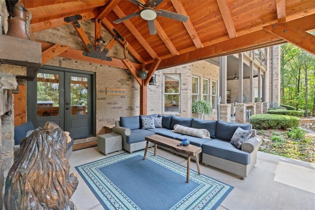 411 River Bluff Lane